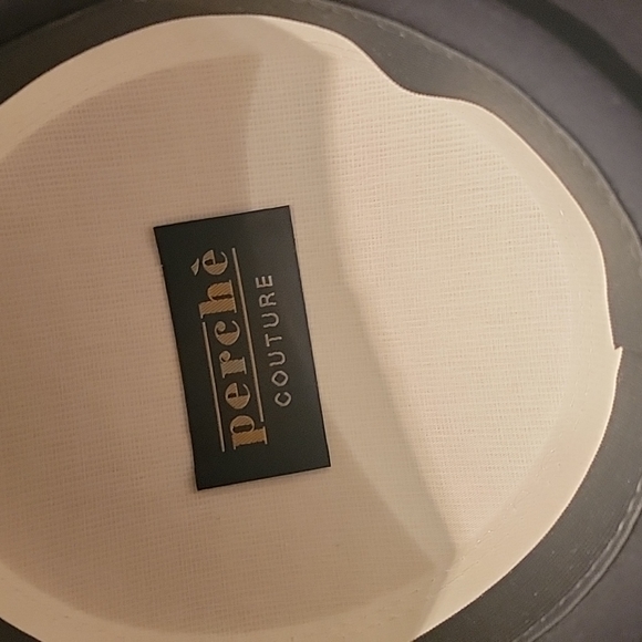 Hat - Picture 3 of 4